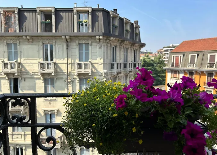 Easy Isola, For An Easy Stay